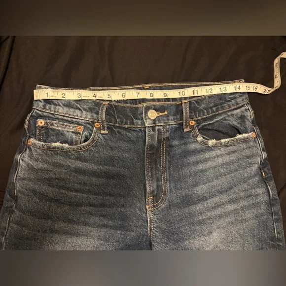 American Eagle Outfitters Barrel Fit Blue Jeans - Picture 3 of 5